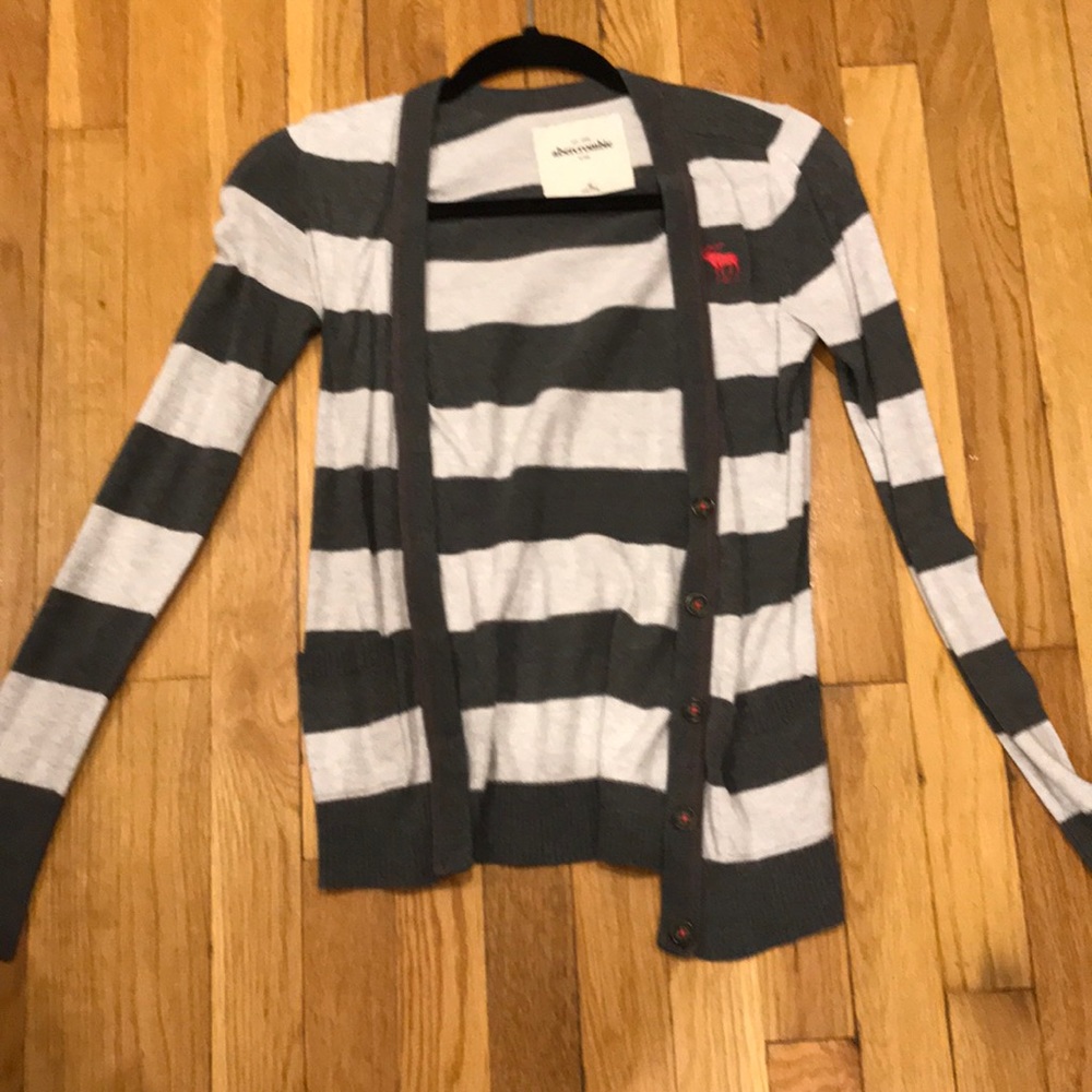 Abercrombie Kids Gray Stripe Cardigan Size XL